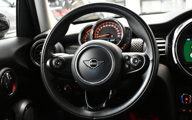 MINI Cooper S cena 87900 przebieg: 105166, rok produkcji 2019 z Tarczyn małe 106